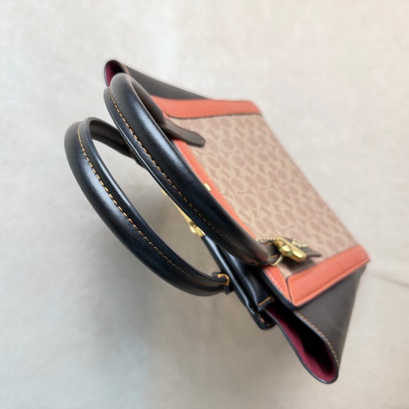 Coach Signature Canvas and Leather Tote - Magnetic Closure - Picture 7 of 16